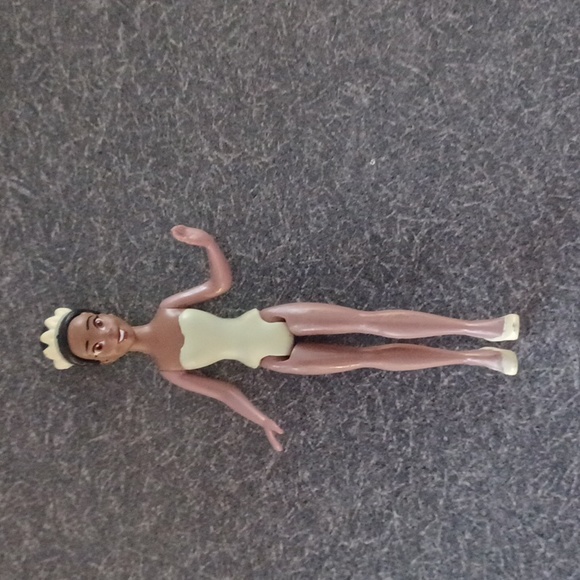 Clippable Disney Princesses doll set of Tiana and her prince Naveen - Picture 6 of 16